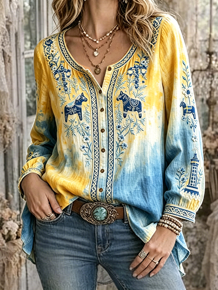 Women's shirt with Swedish Midsummer and Dala horse pattern in a graduated color box, relaxed long-sleeved shirt