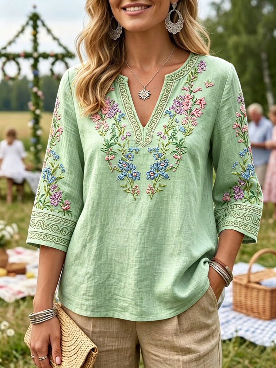 Women's Swedish Midsummer Floral Pattern Green V-Neck Casual T-Shirt