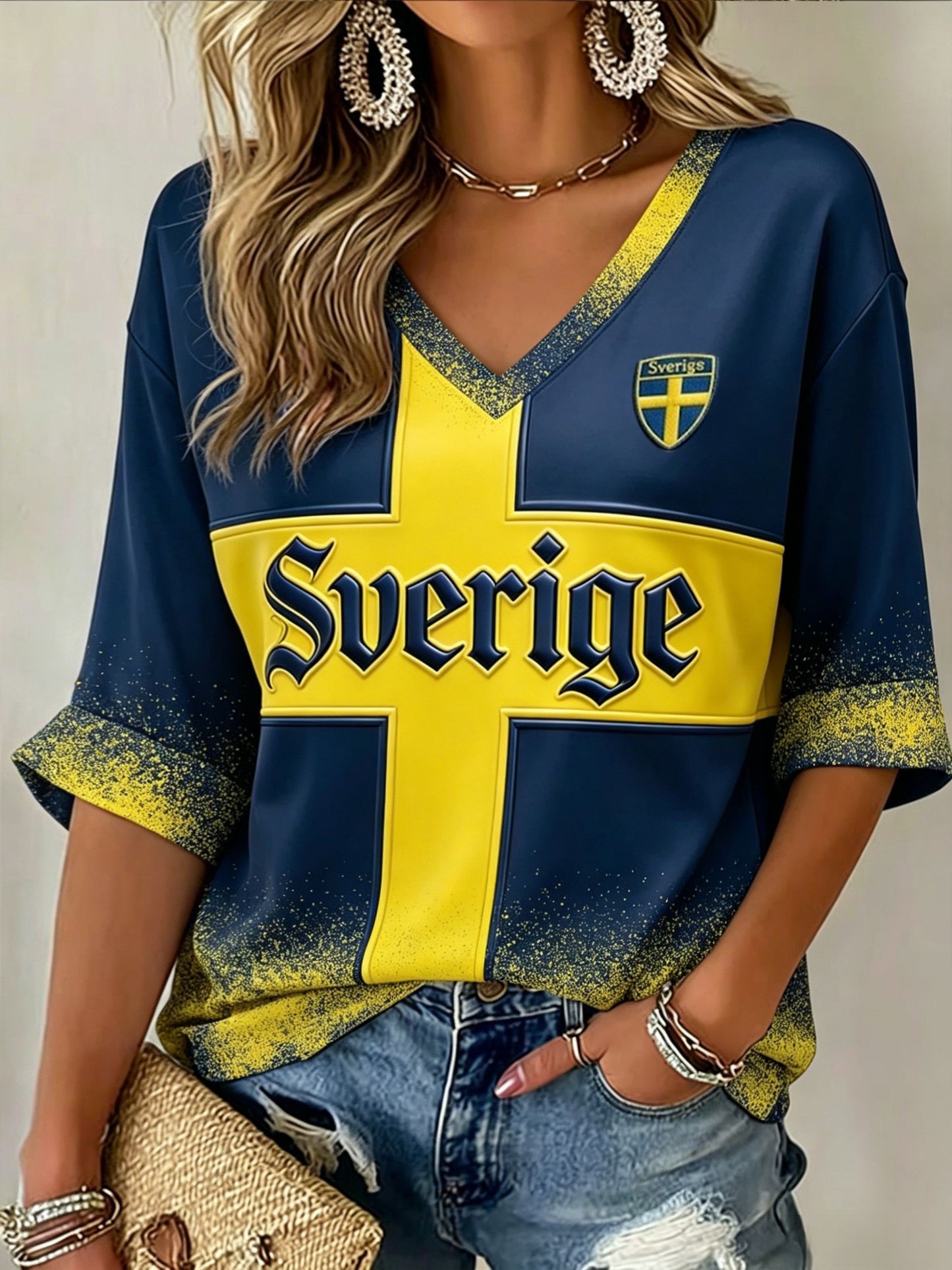 Women's Retro Sweden 2026 Football Gradient Top