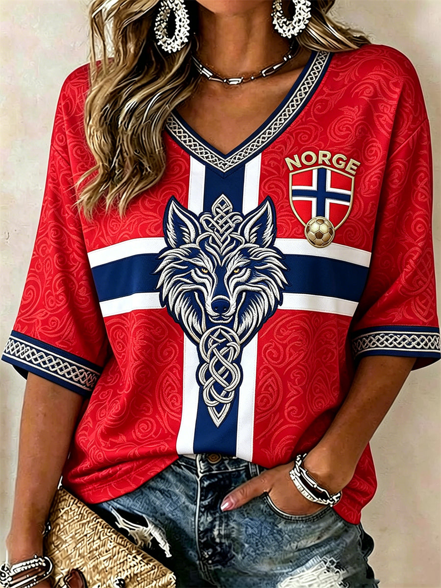 Kvinnelig Norge Fotball Viking Keltisk Ulv Flagge Fargesett Trykk Midtlange Ermer V-utringning T-skjorte
