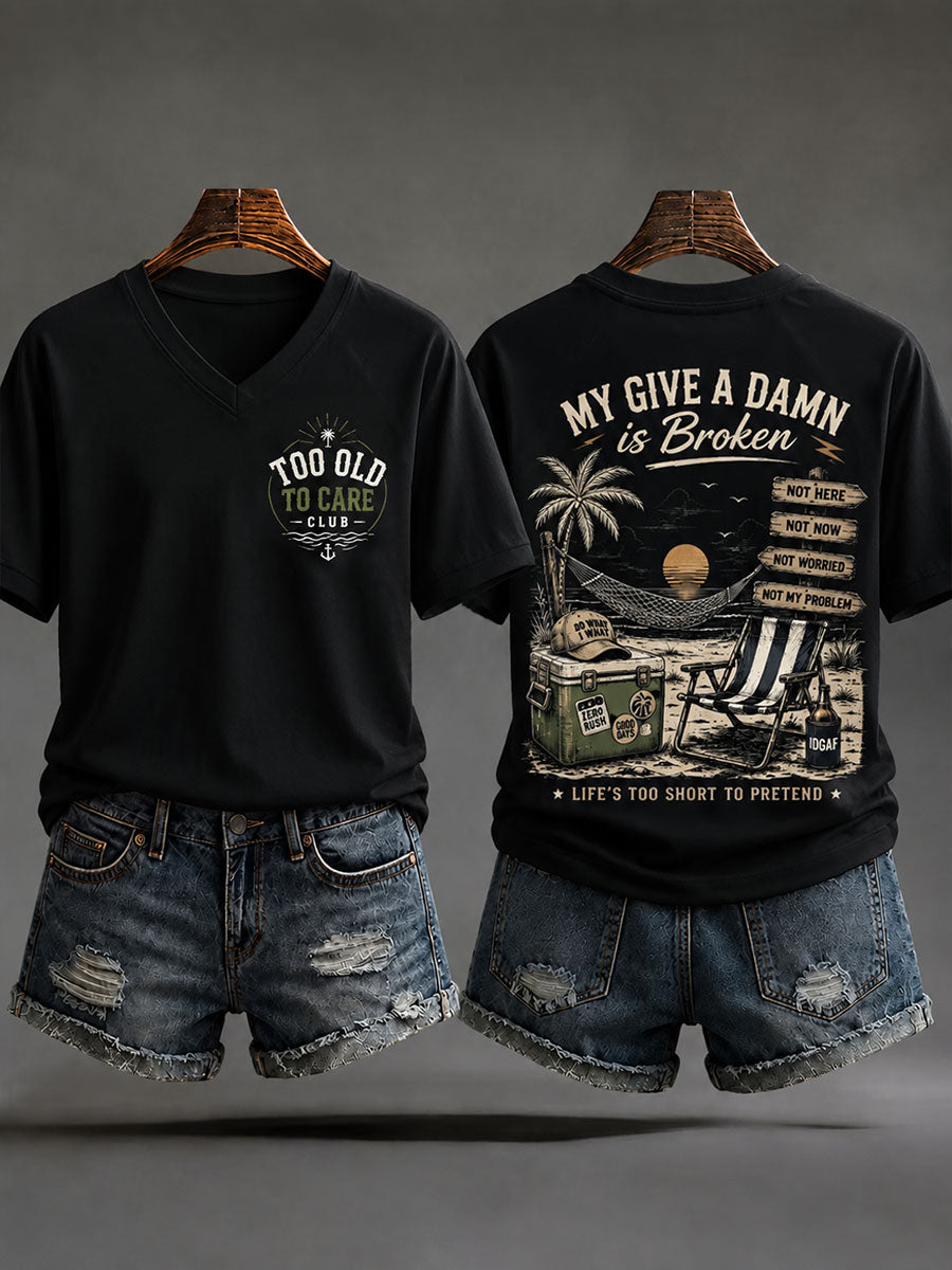 Kvinnors 'för gamla att vårda klubb' V-Hack T-shirts