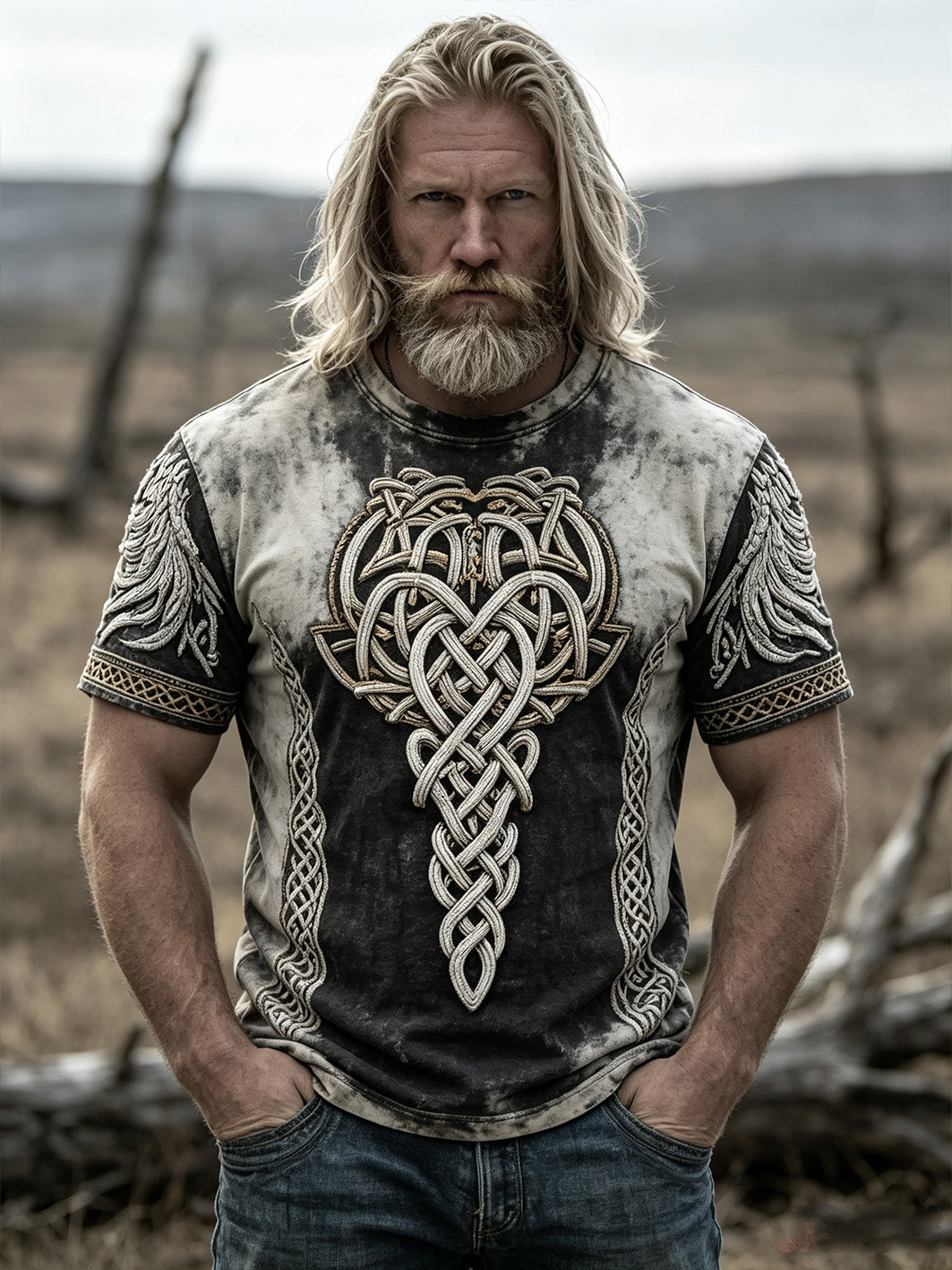 Herrlig retro-vikingat-shirt med keltiskt knutmönster, kortärmad och avslappnad stil
