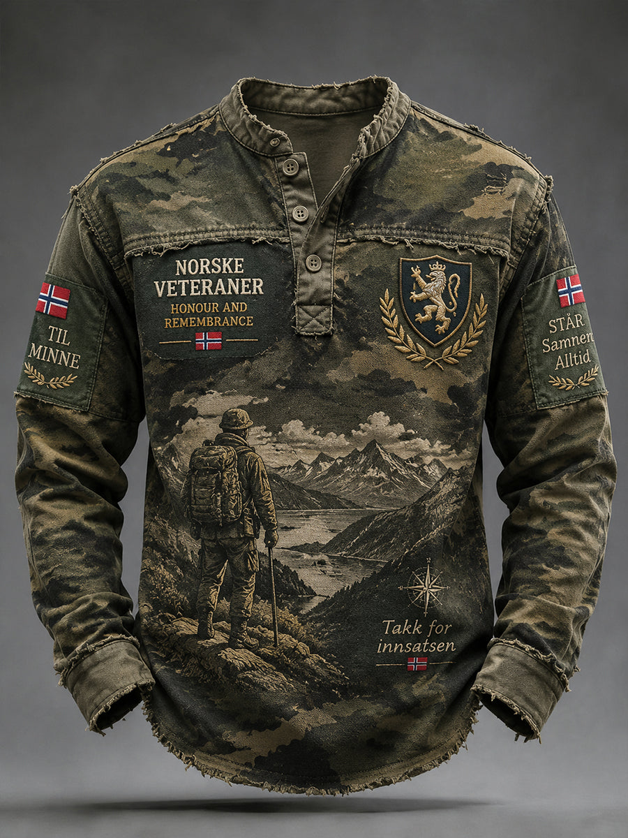 Herrtrøye med lange ermer, vintage-kamuflasje og militært inspirerte motiver