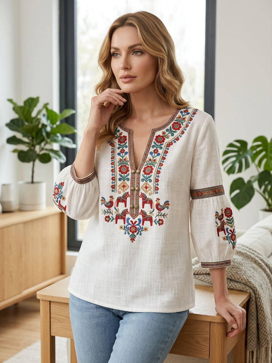 Women's vintage-style blouse, inspired by the Swedish Midsummer tradition, in cotton and linen fabric