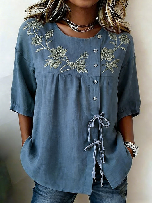 Women's linen blend shirt with buttons and plant and floral pattern