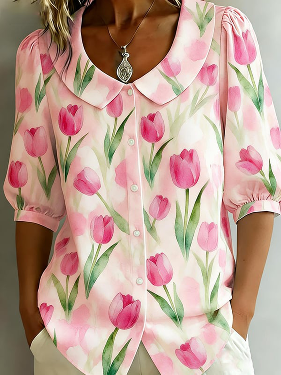 Damskjorta i bomull-linne med blommönster, halvlånga ärmar och dockkrage