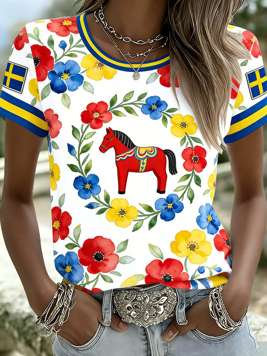 Damer Svensk T-shirt med konsttryck i lokal stil med dalahästar