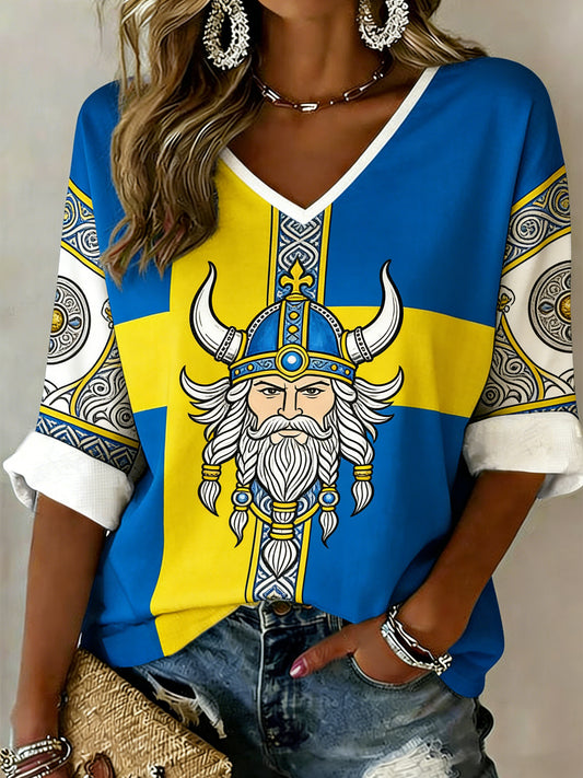 Sweater with V-neck and print