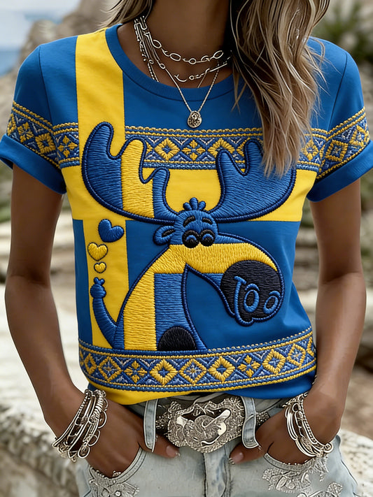 Women's round neck jumper with ethnically inspired pattern