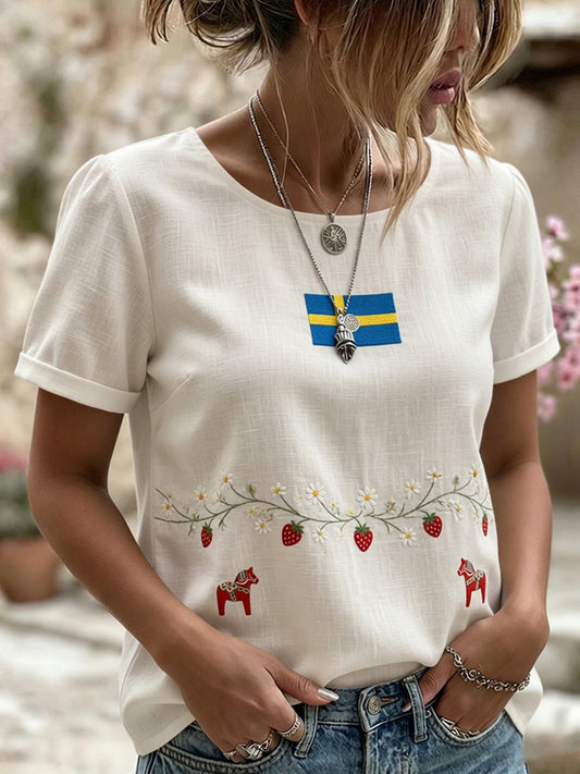 Retro Midsummer Party Art Print Relaxed T-Shirt