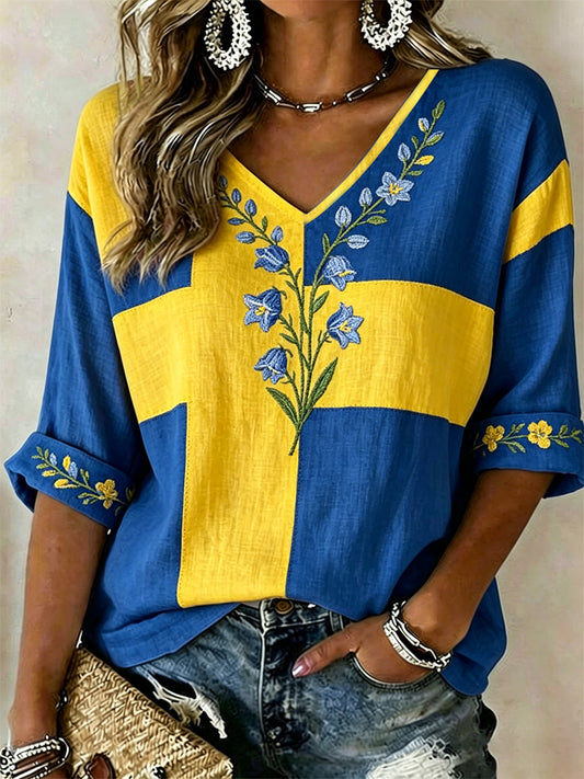 Damsmatta med svensk tryck av växter och blommor, ledig t-shirt
