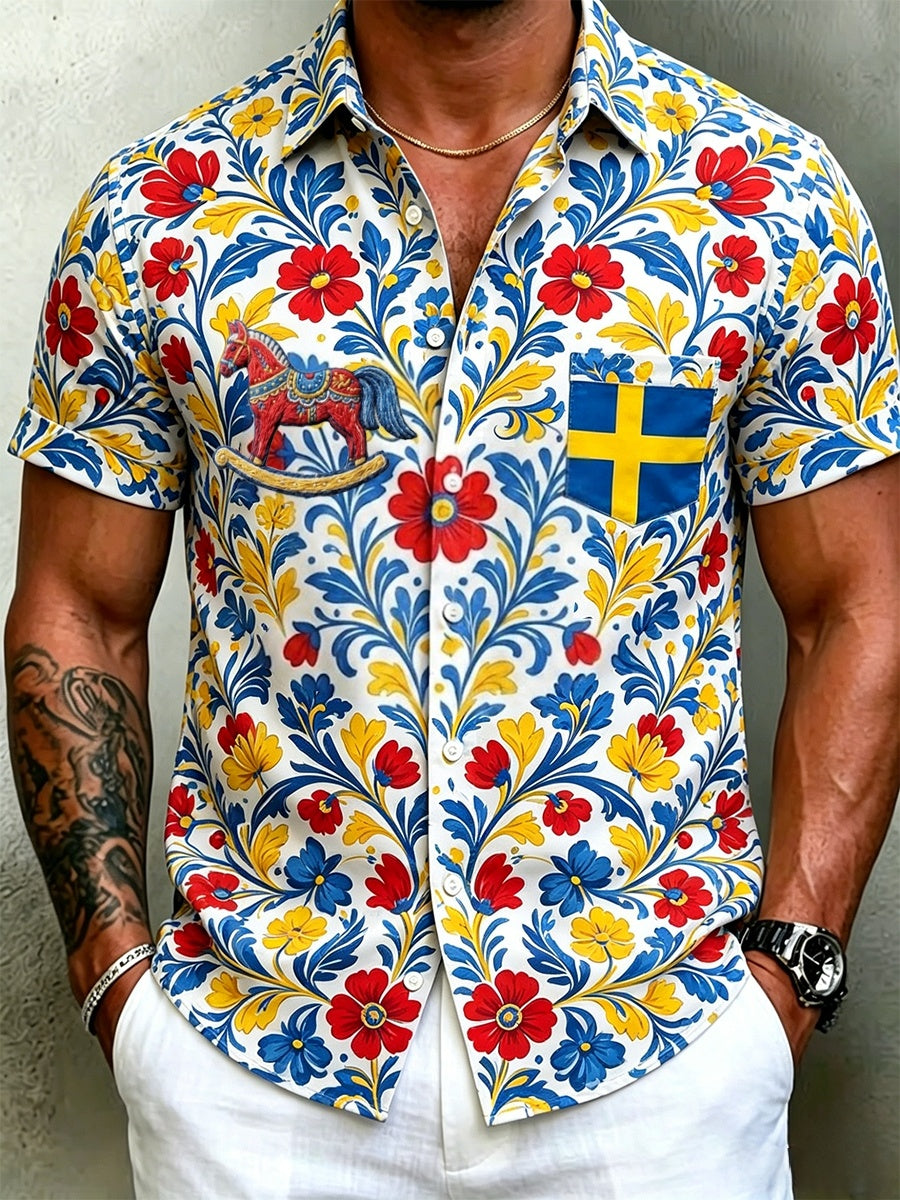 Herrretro svensk midsommarfolkaldrigblommig bomull-linne skjorta med korta ärmarna