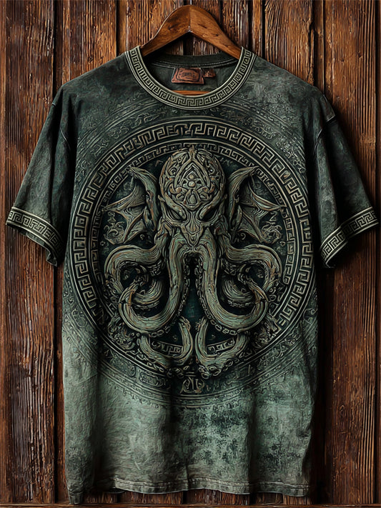 Herrlig vintage T-shirt med korta ärmarna och tryck av den stora gamla Cthulhu-totemen