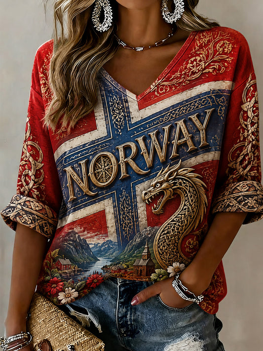 Damelue med retro vikingmotiv og V-utringning