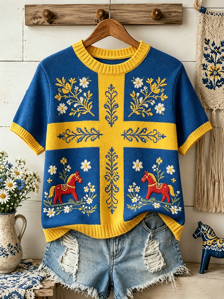 Dammens midsommartröja i stickat tyg med blommönster och korta ärmar