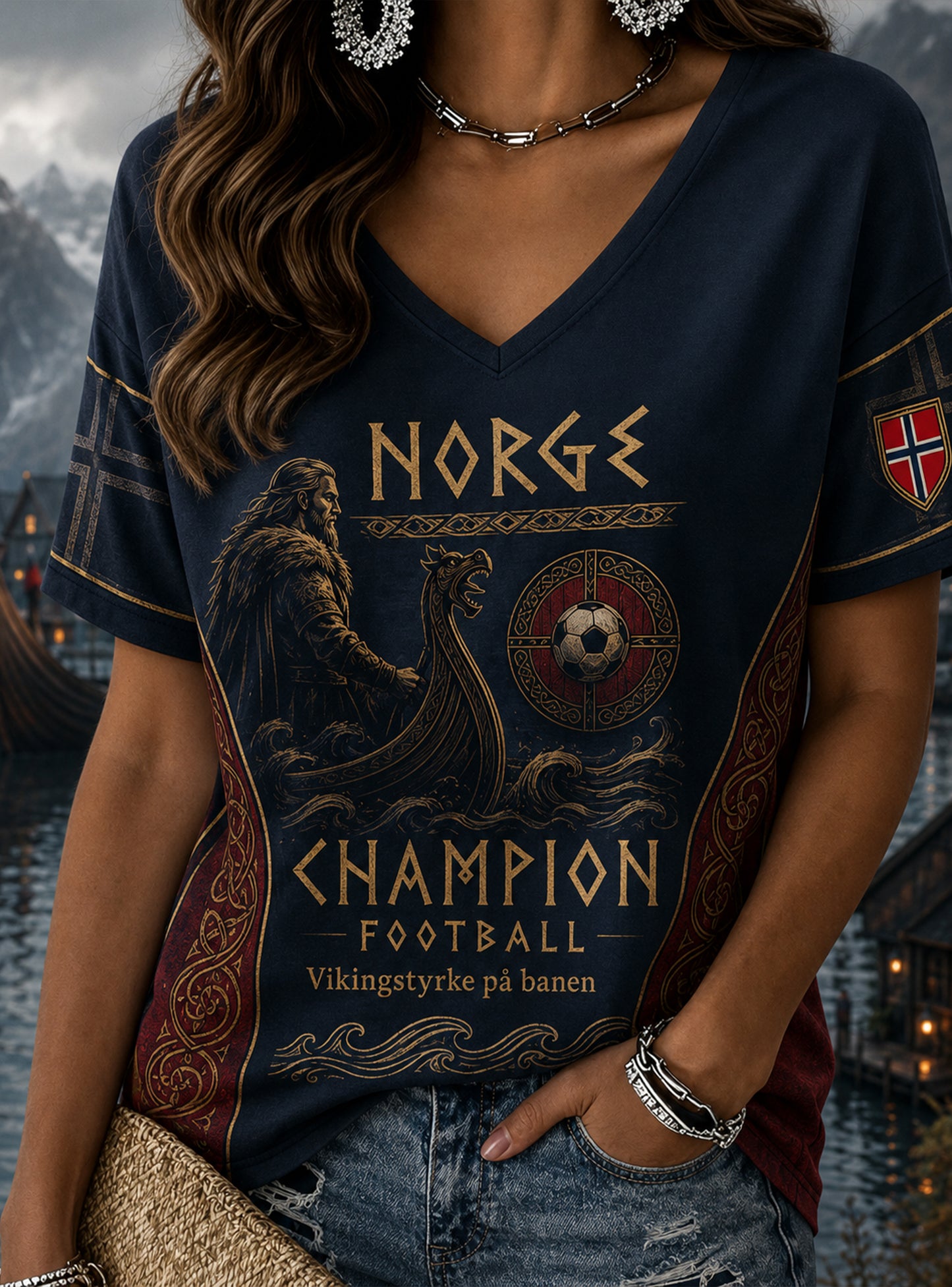 Kvinners kunsttrykk-T-skjorte med norsk vikingtema
