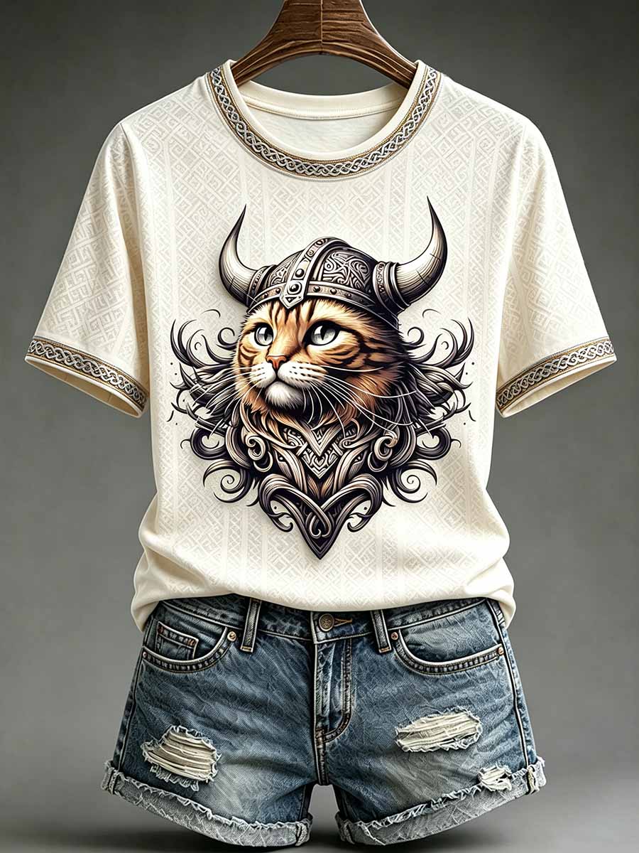 Kvinnligt roligt t-shirt med tryck av katt som vikingakrigare