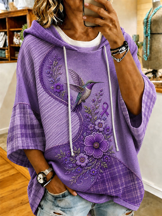 Dammuddning med lila blommor och kolibribild förmedlar medvetenhet om alzheimerssjukdom, kortärmad hoodie med lockdragsko