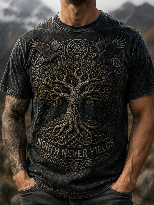 Vikingarnas världsträd “NORD GER ALDRIG UPP” Lättvikts-T-shirt