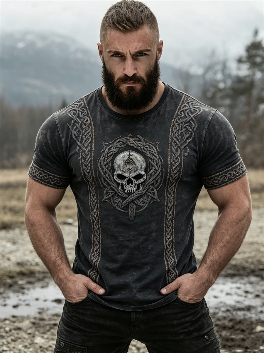 Mansvintage t-shirt med korta ärmarna, vikingaskalle och keltiskt knutmönster