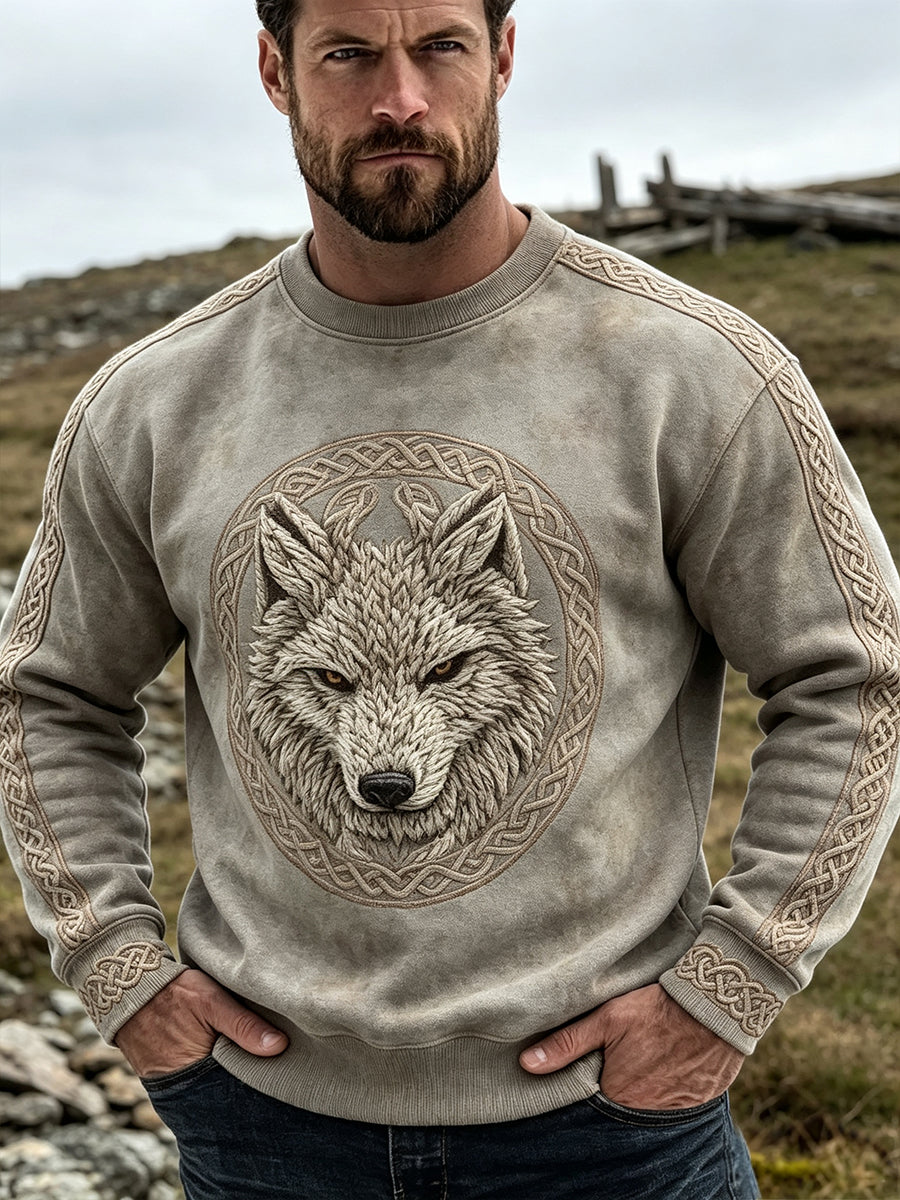 Herrtröja i vintagevikingastil med varg- och keltiskt mönster samt rund halsringning