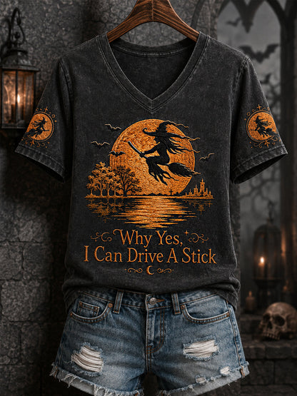 Kvinnors lustiga halloweenhäxa varför Ja, faktiskt kan jag köra en pinne Print Casual V-Neck Tee