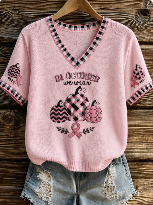 Kvinnors t-shirt i oktober där vi bär rosa