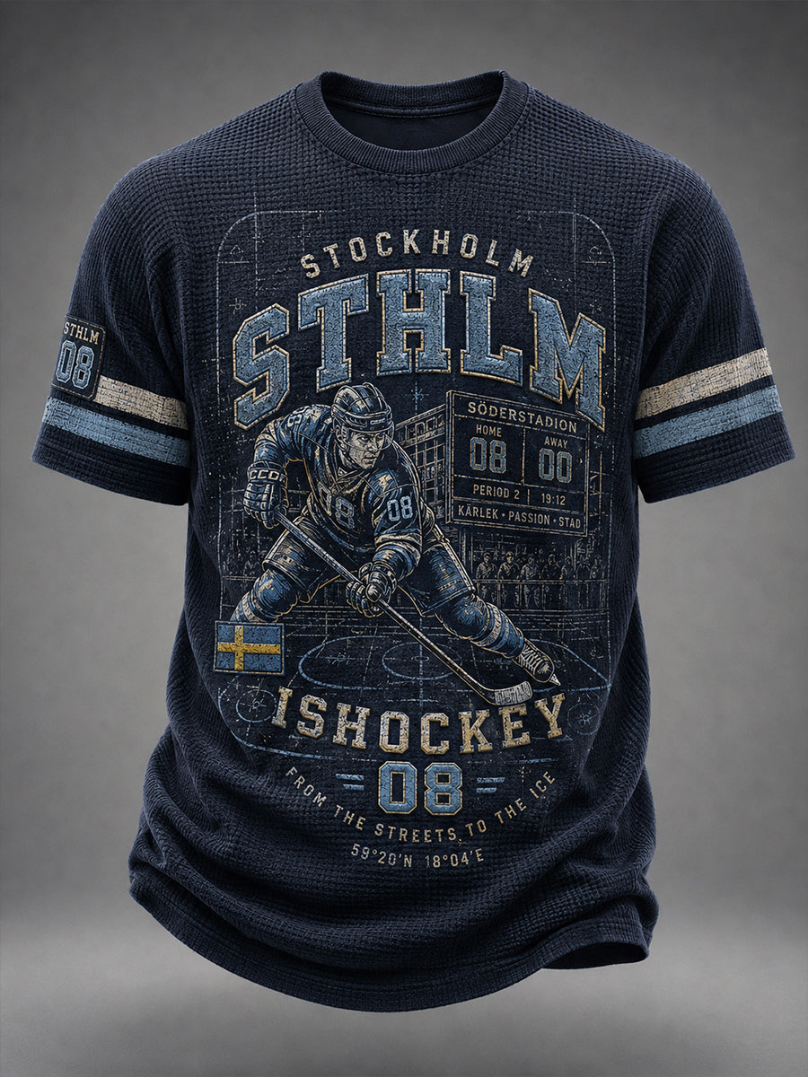 Herrtröja i vintagestil från Stockholm, Sverige, med korta ärmar och ishockeymotiv