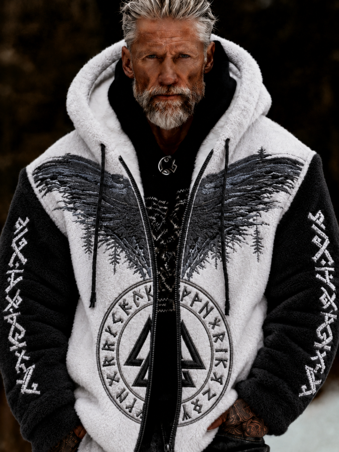 Herrlig viking- och keltiskt inspirerad plyschjacka med dragkedja och huva, mysig och varm