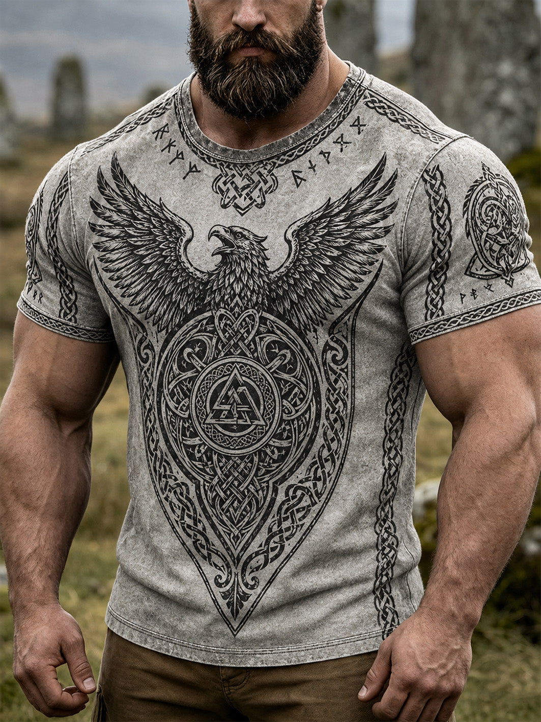 Manslig retrovikingastil, avslappnad t-shirt med korta ärmarna