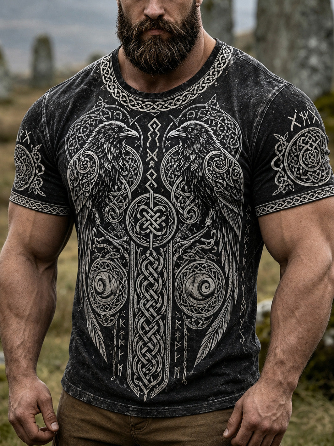 Manslig retrovikingastil, avslappnad t-shirt med korta ärmarna