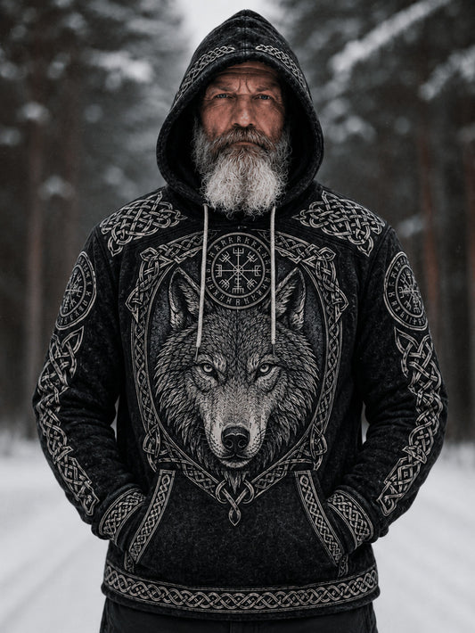 Herrlig retrovikingahuvtröja i vikingastil med vargansiktsmönster och keltiskt knutmotiv