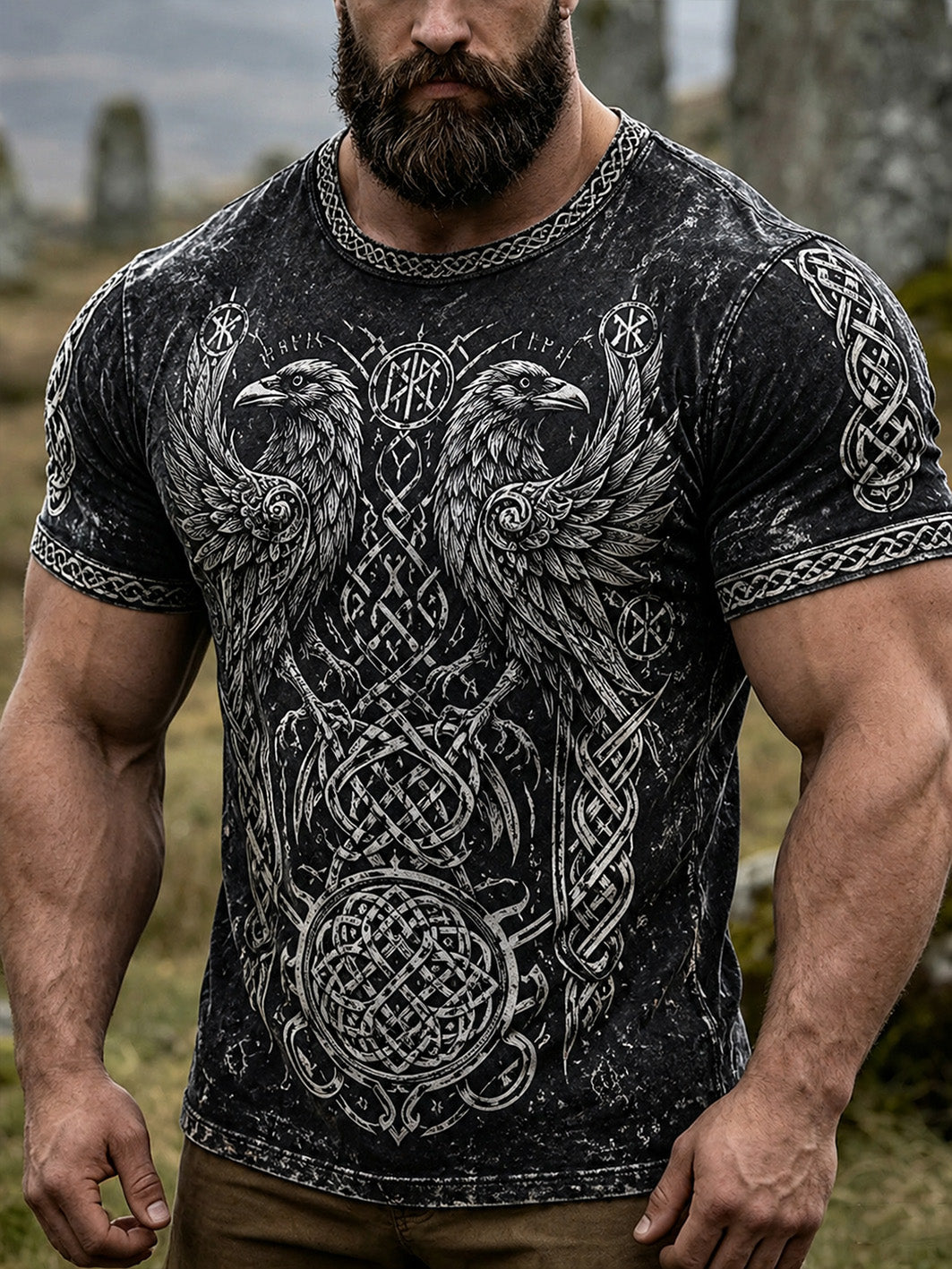 Manslig retrovikingastil, avslappnad t-shirt med korta ärmarna
